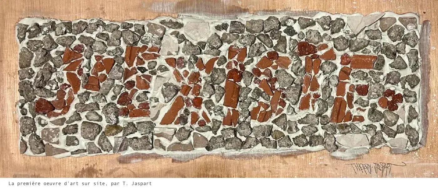 La première œuvre d'art sur site, par T. Jaspart