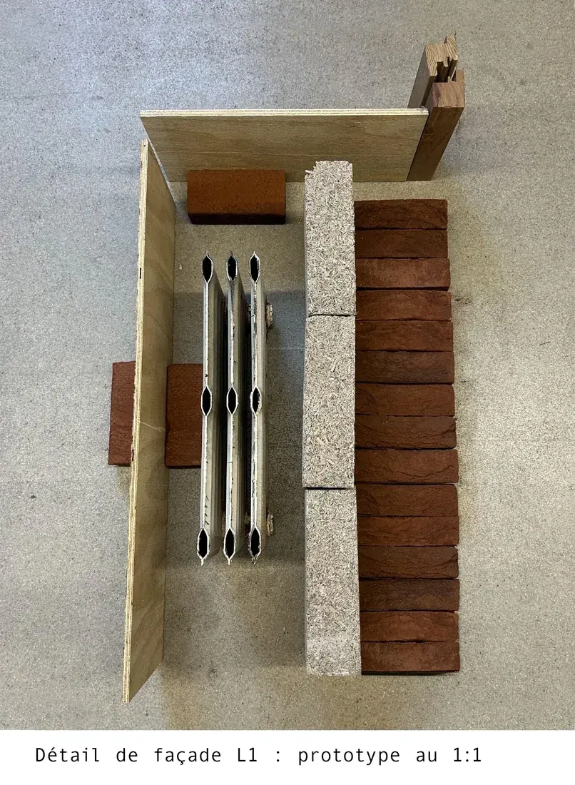 Détail de façade du L1 : prototype au 1:1